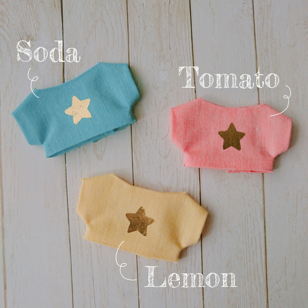 しましまサスパンツとTシャツ