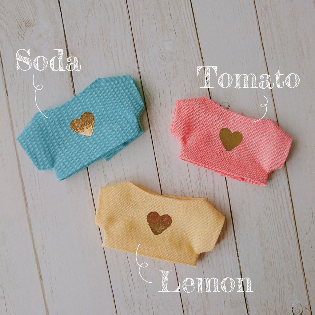 しましまサスパンツとTシャツ