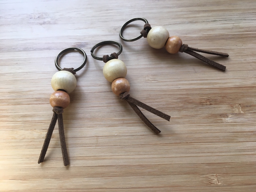 Beaded Keychain ラウンドウッドビーズ２連のキーチェーン（小）