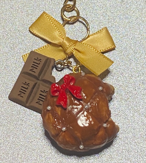 食べかけチョコメロンパンキーホルダー🍫