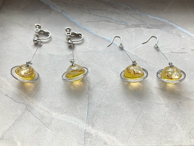 土星型イヤリング