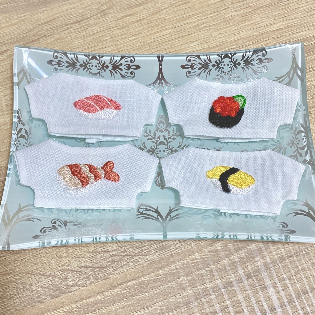 【10cm〜12cmぬい】ゆるかわお寿司Tシャツ🍣
