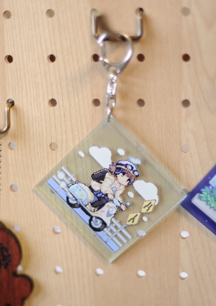 アクリルキーホルダー「ハト」