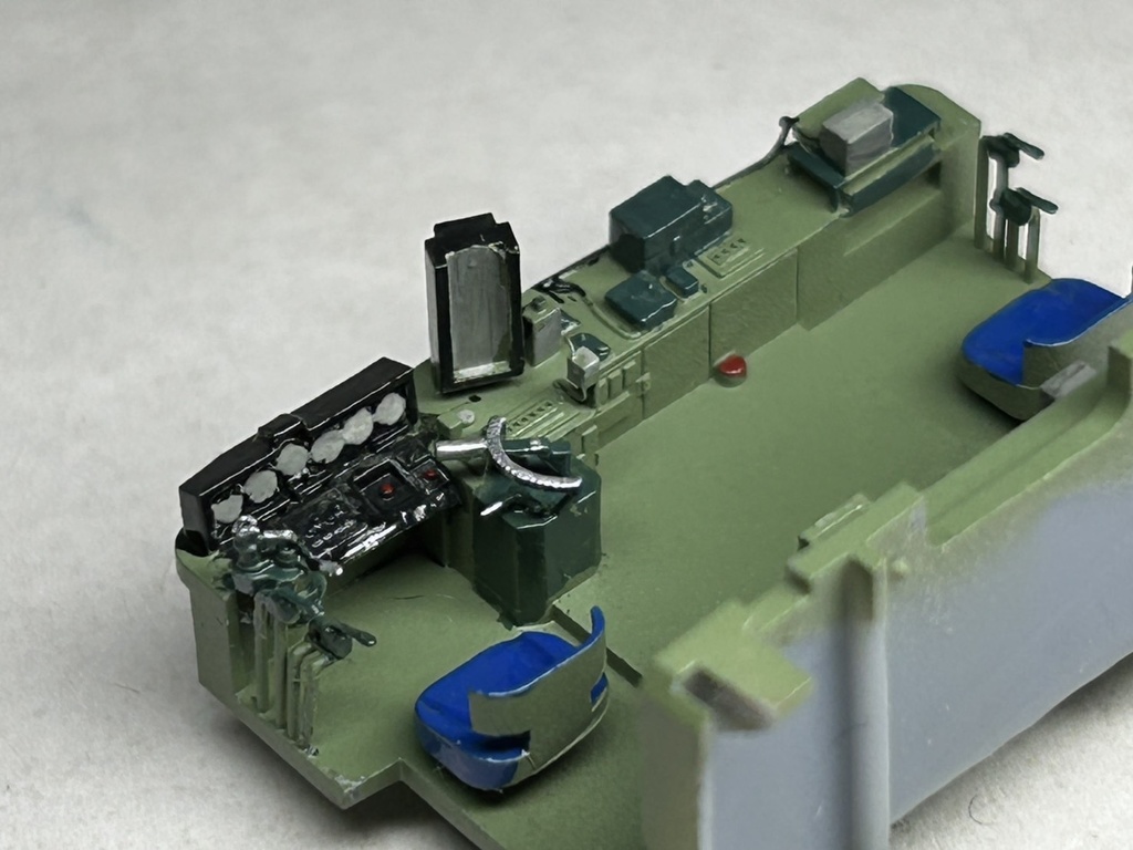 K社 HO EF81 乗務員室パーツセット