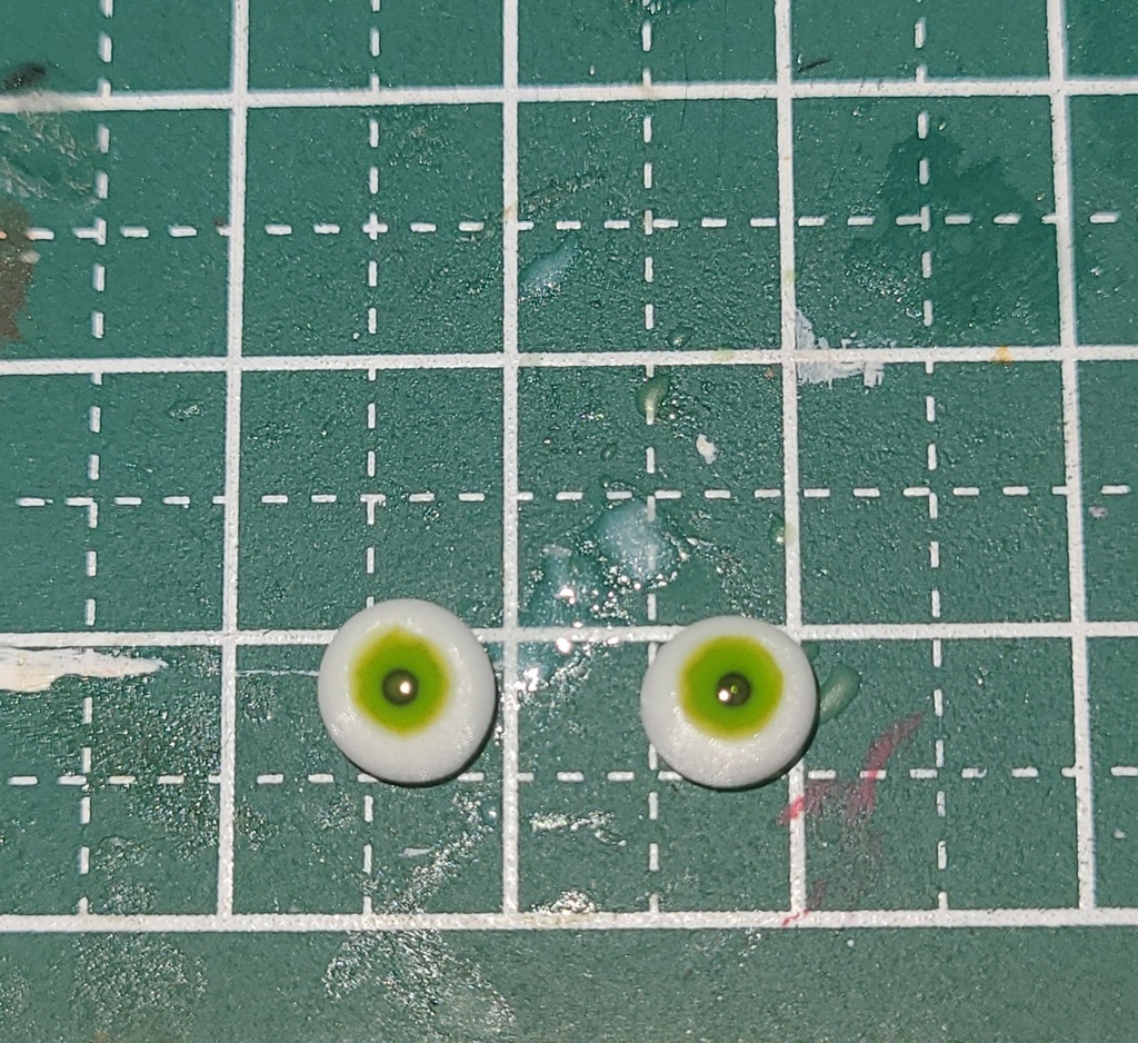 シチリアの追憶対応 レジンアイ6mm（抹茶色）
