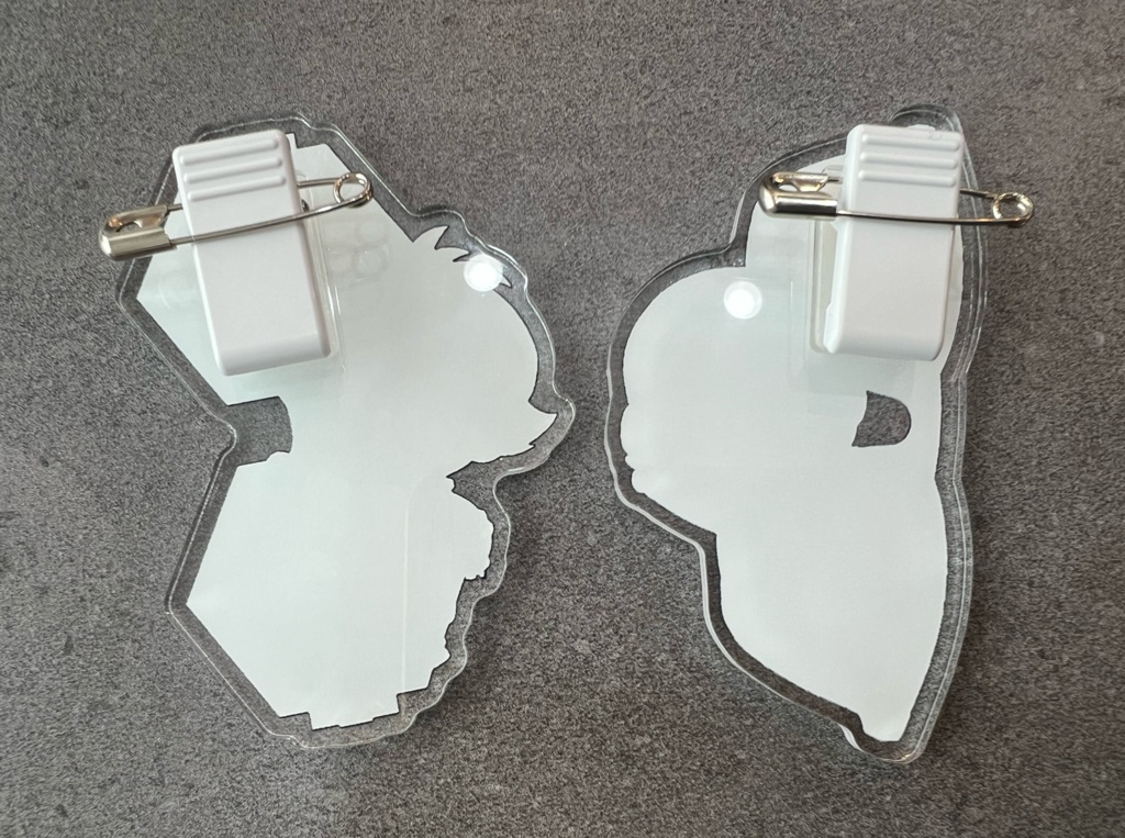 アクリルバッジ