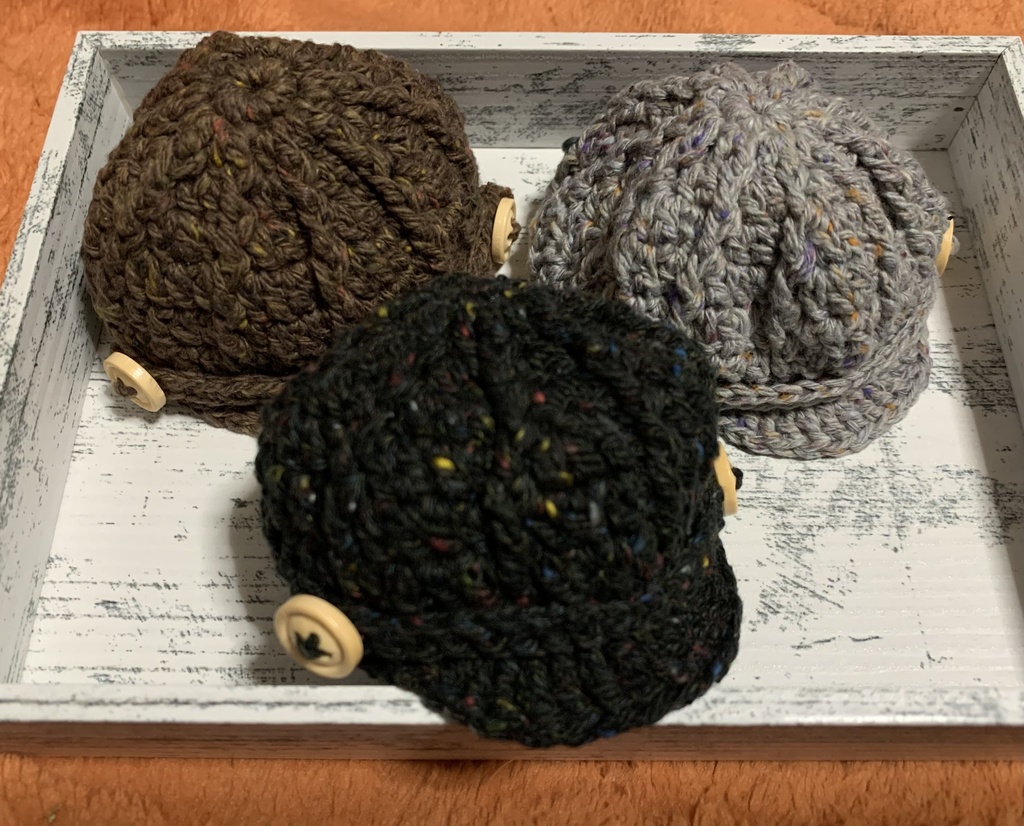 ツバ付きお帽子