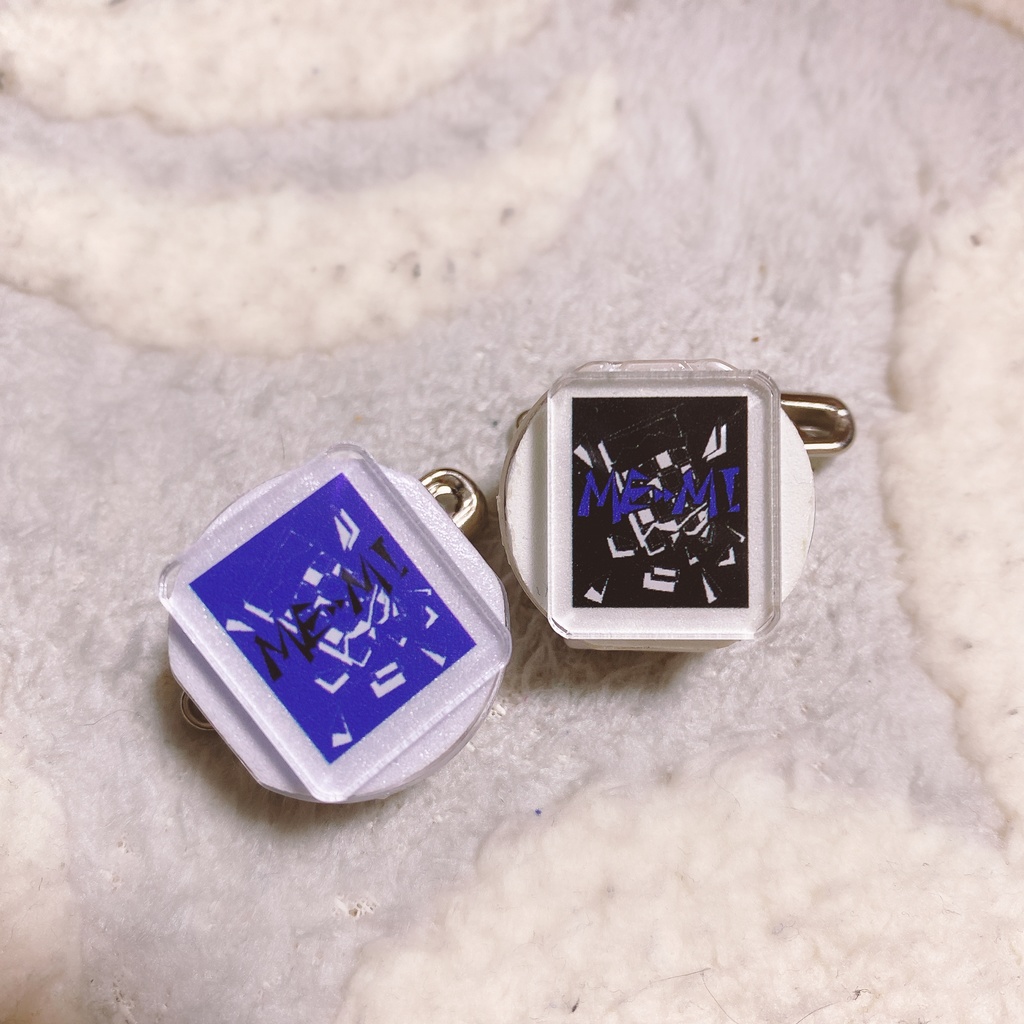 生誕アクリルバッジ