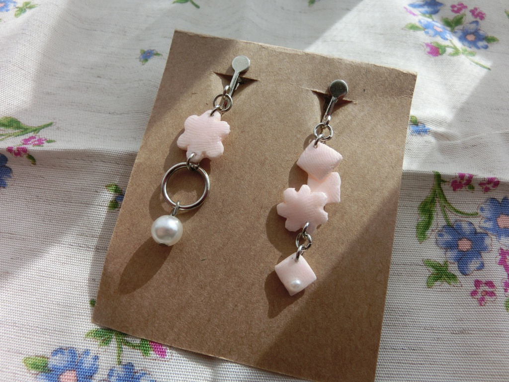 春のイヤリング