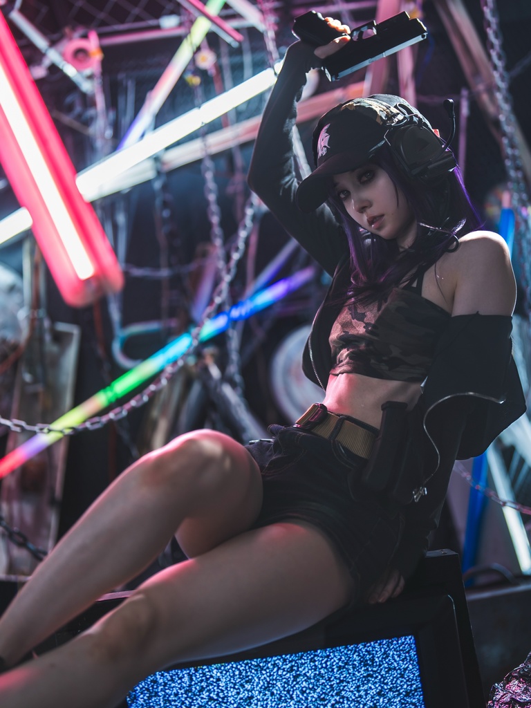 CHSP)腹筋武装女子2nd写真集ROM