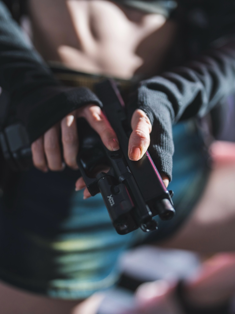 CHSP)腹筋武装女子2nd写真集ROM