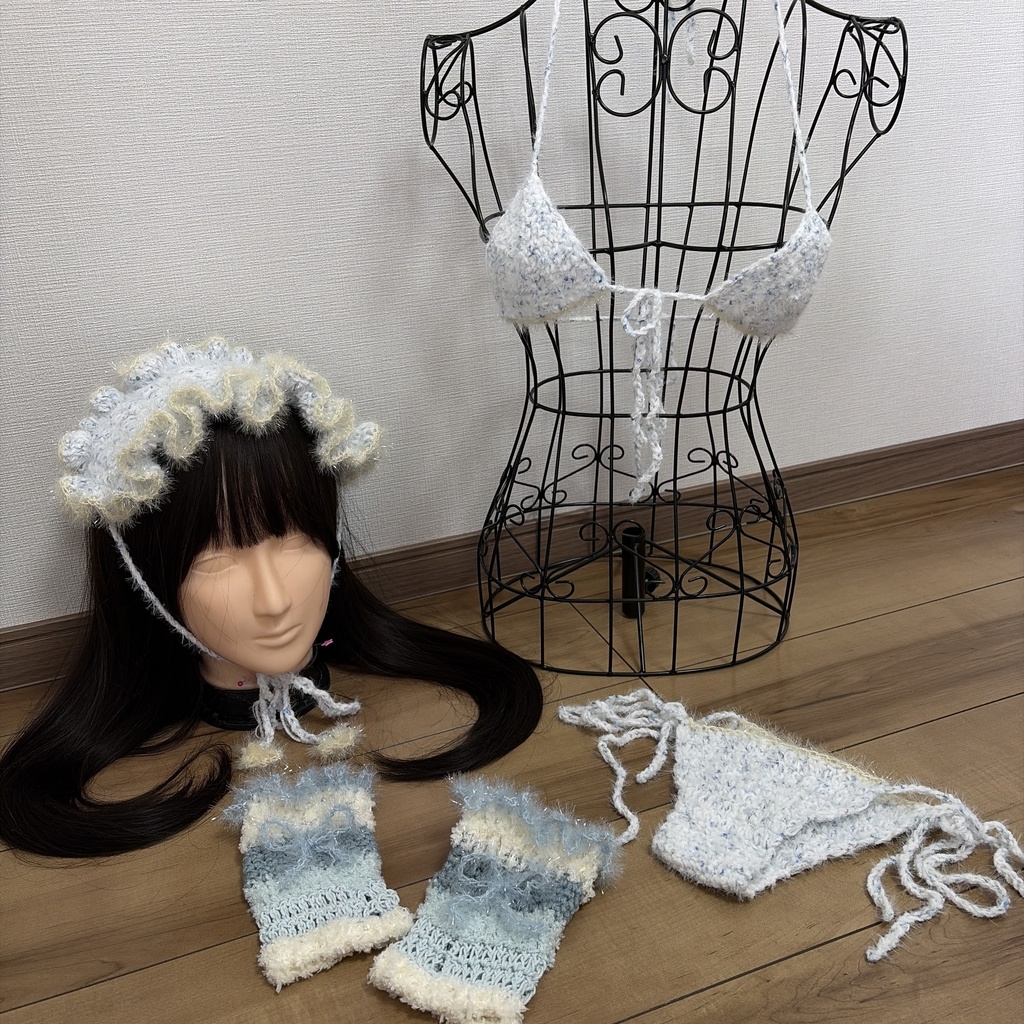 毛糸ビキニ 水色×クリーム