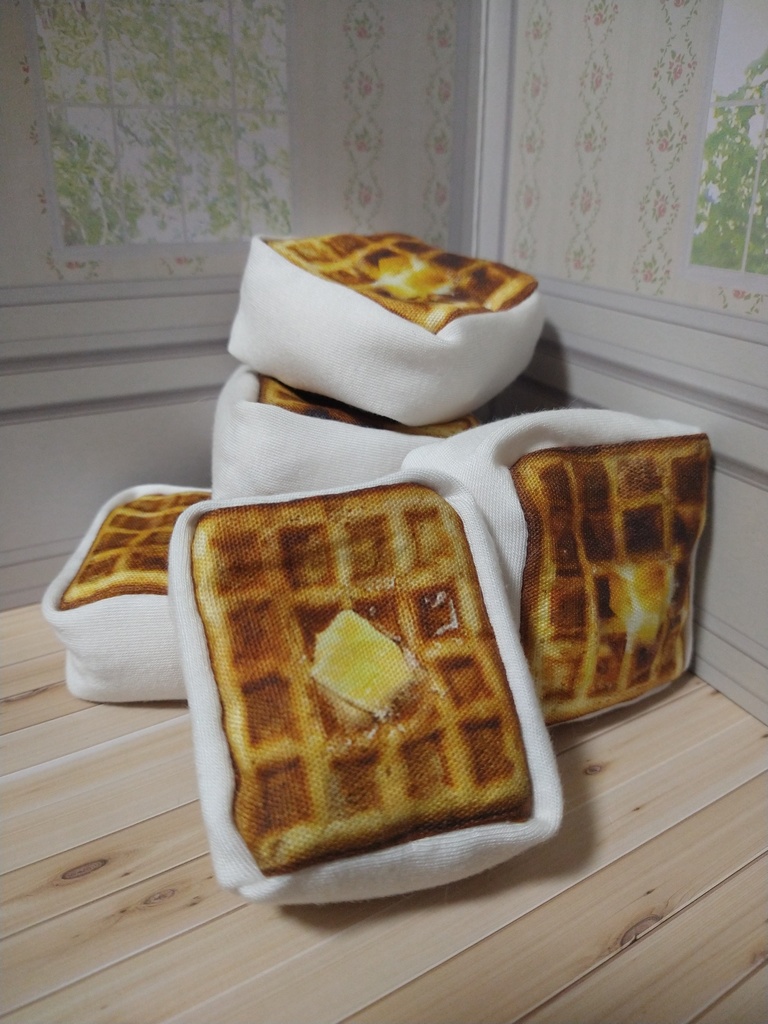 ミニチュア ワッフルサンド ビーズクッション