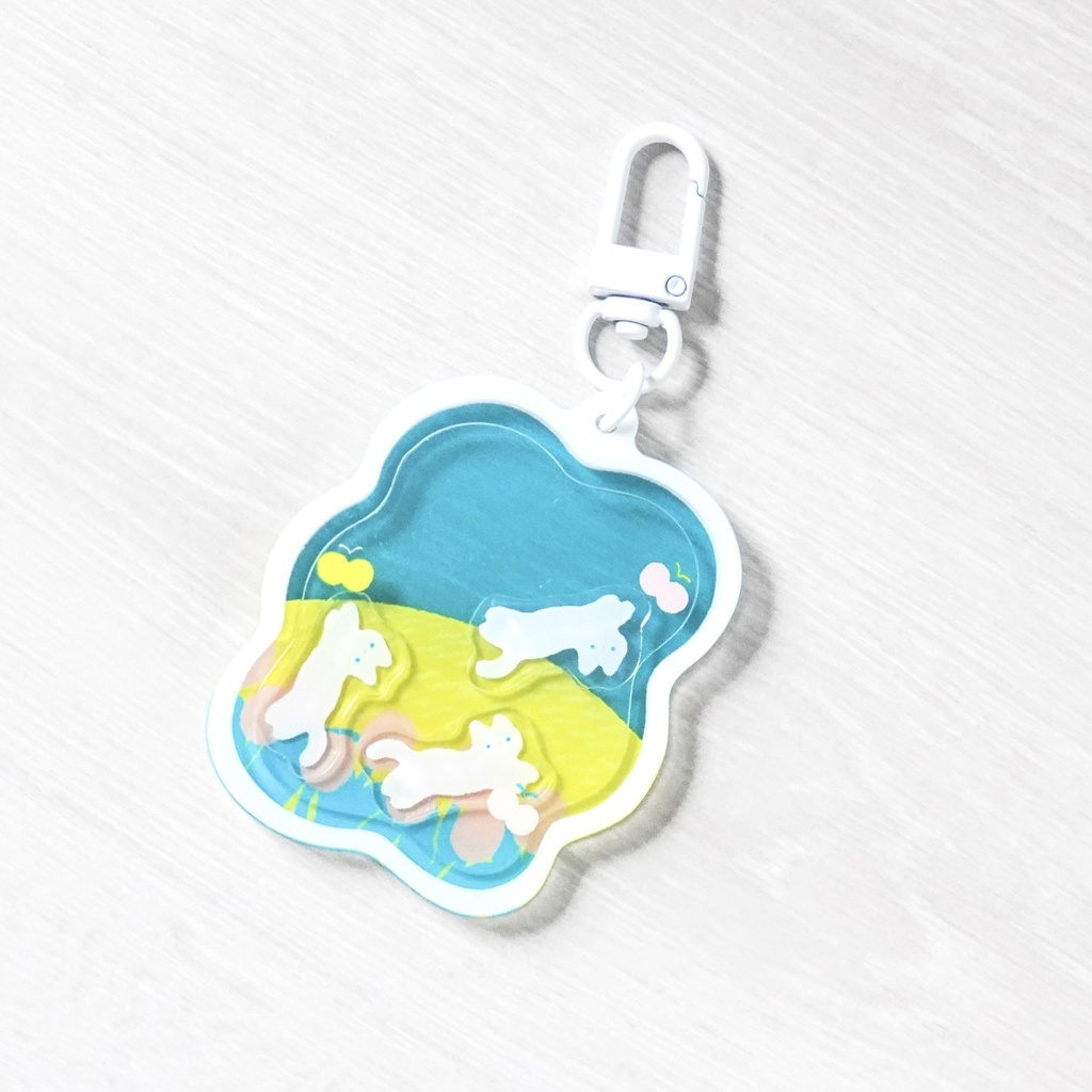 シャカシャカキーホルダー「3ひきのこねこ」