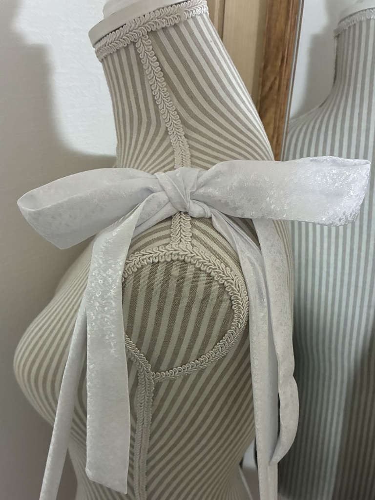 A4サイズ対応🎀一点もの*アイドル衣装風フリルバッグ