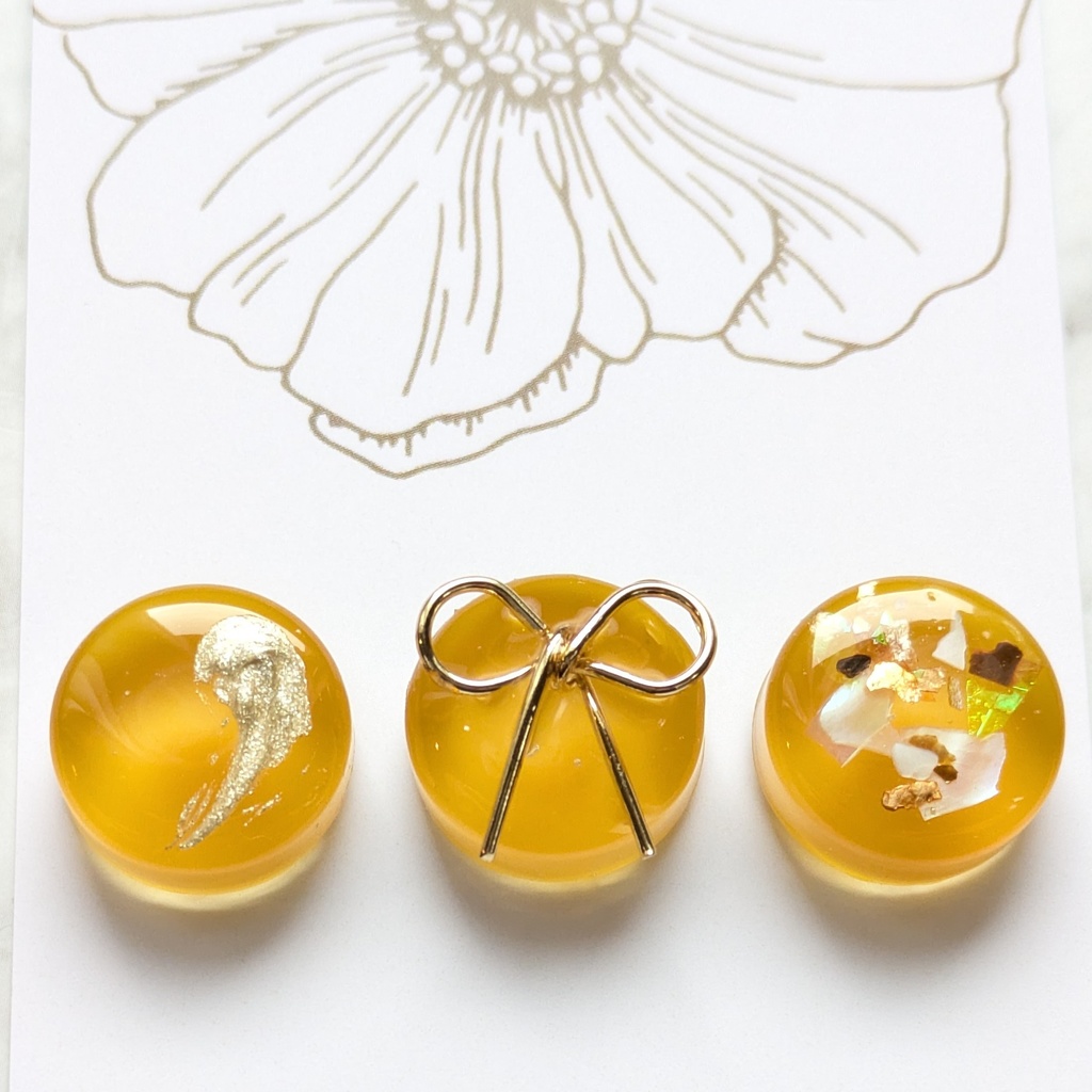 【安心の匿名配送】3種の小粒イヤリング(ピアス)とどちセット💚🧡