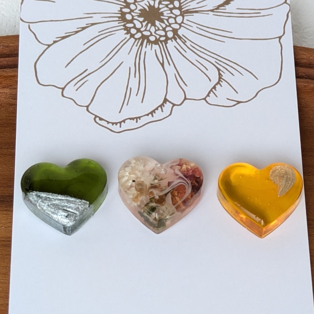 【安心の匿名配送】💚💐🧡クリアカラー✨3種のイヤリング(ピアス)