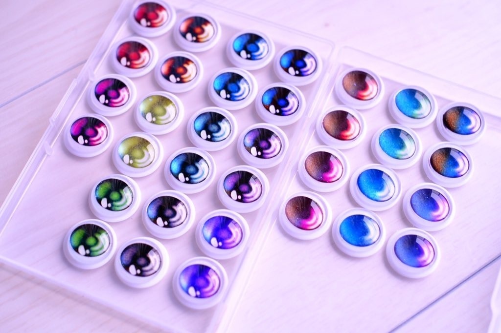 ガラスカボションアイ