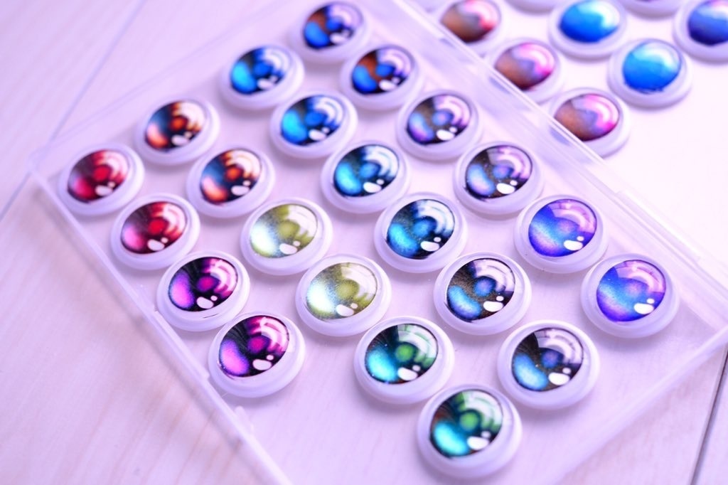 ガラスカボションアイ