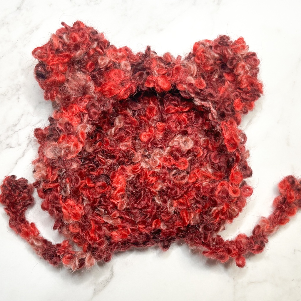 くまみみボンネット帽(赤グラデ)