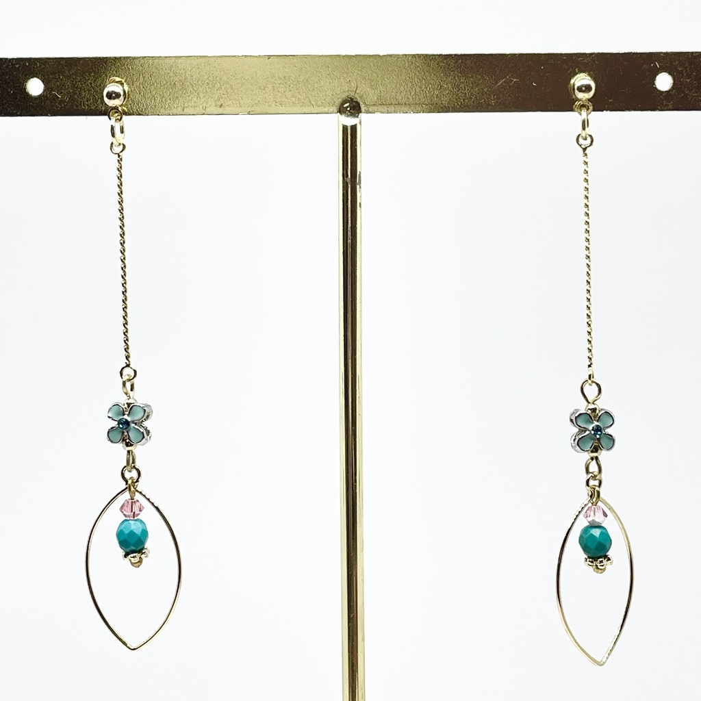 ビビモチーフピアス(イヤリング変更OK!)