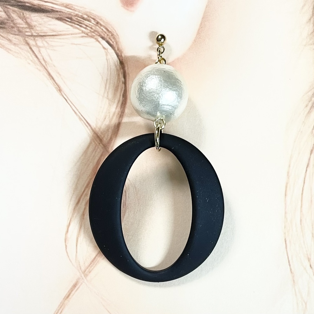 シャチモチーフピアス（イヤリング変更OK！）