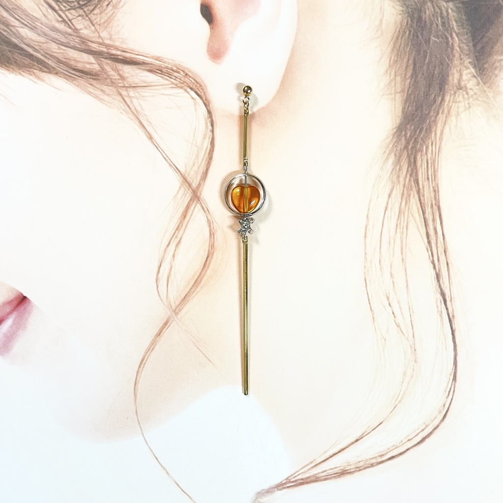 ロー衣装モチーフピアス【DR】(イヤリング変更OK!)