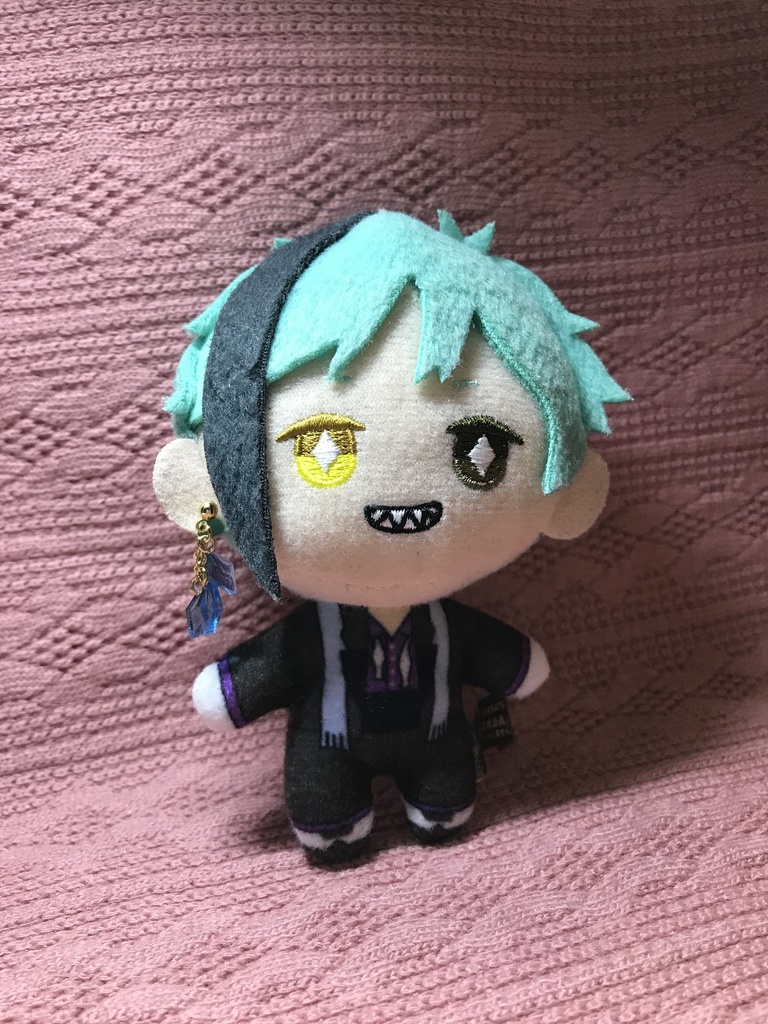 ぬい用 ピアス ツイステ