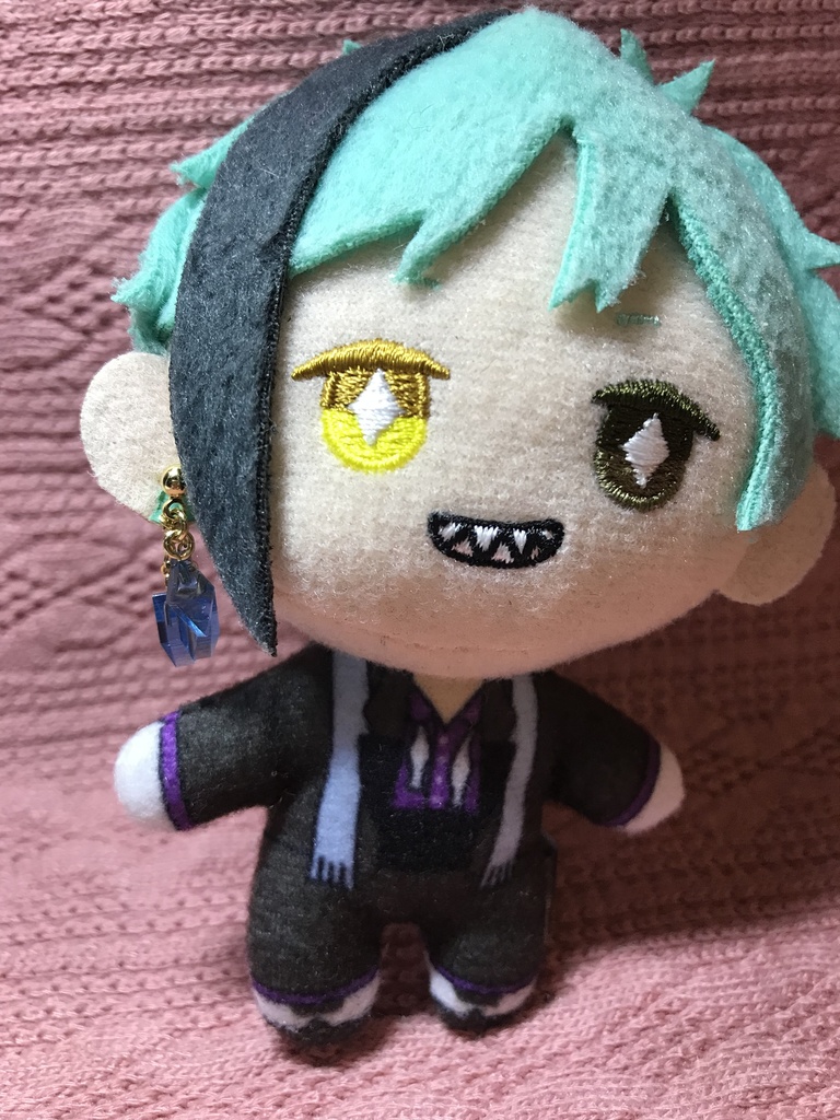 ぬい用 ピアス ツイステ