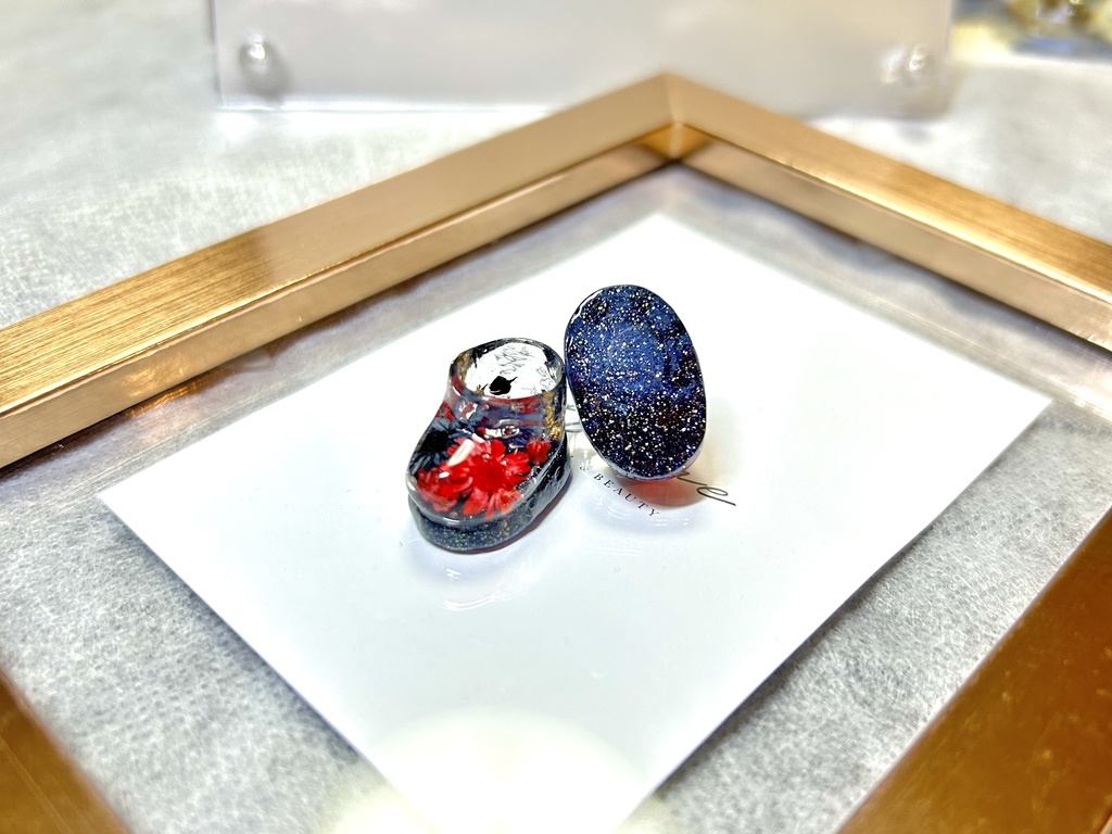 10〜12cmぬい用 赤と黒のフラワーシューズ(つよめ)