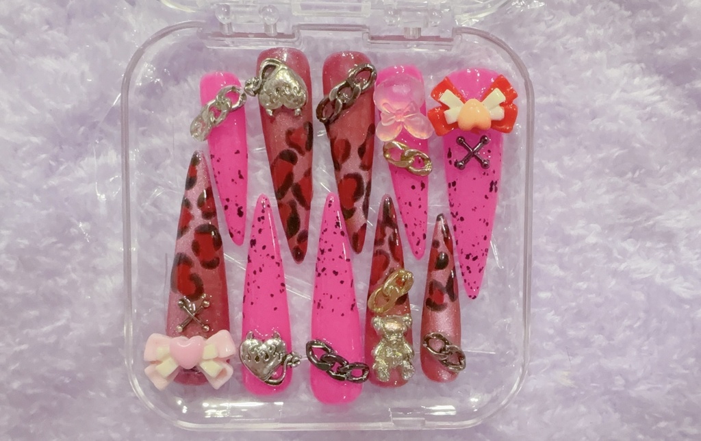 ロングネイルチップ【ピンクギャル】