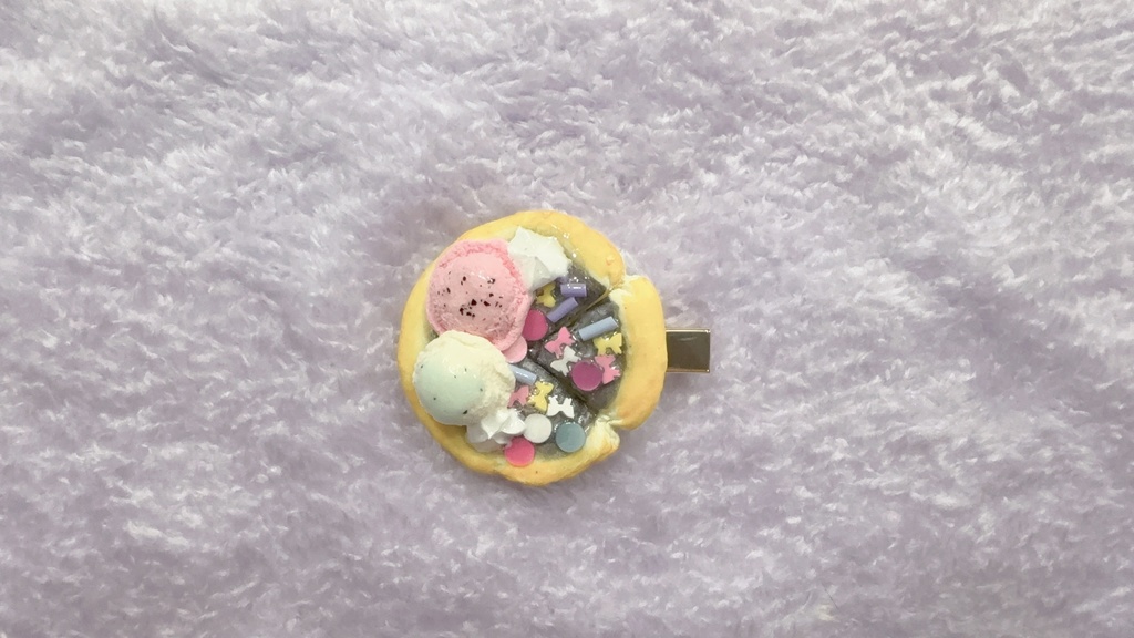 ギャラクシーアイスピザ　ヘアピンA