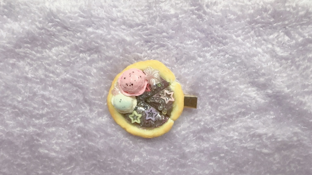 ギャラクシーアイスピザ　ヘアピンB
