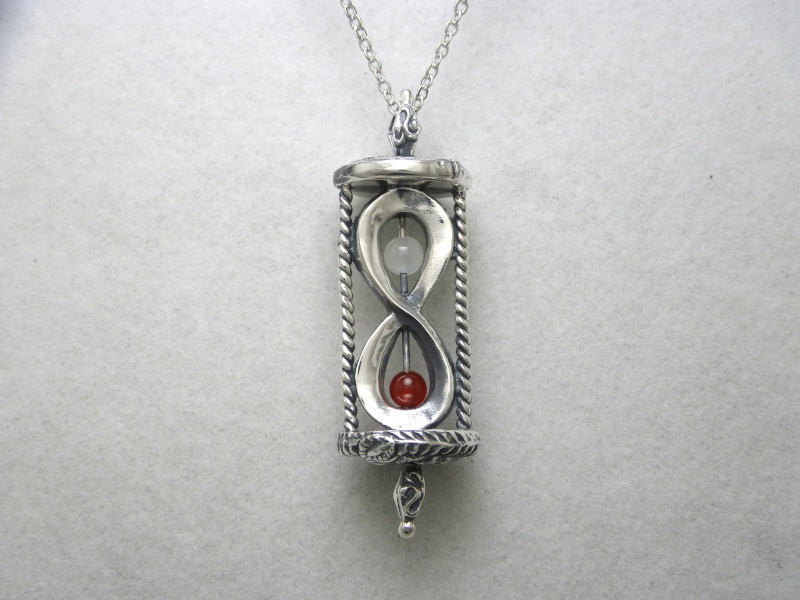 東方プロジェクト かぐもこネックレス 【Infinity Circle】