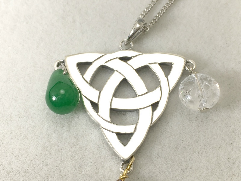 東方プロジェクト 豪族乱舞ネックレス 【Hermit Authority】