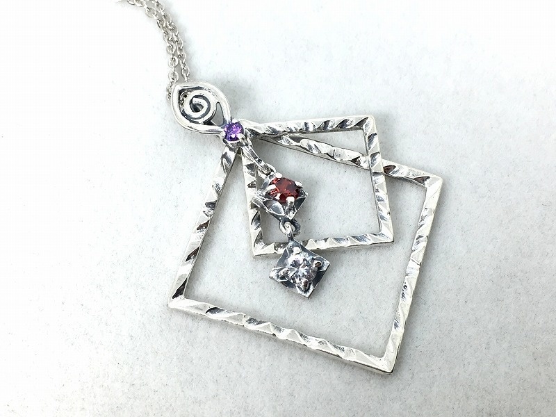 東方プロジェクト ゆかれいむネックレス 【Birth by Fantasia】