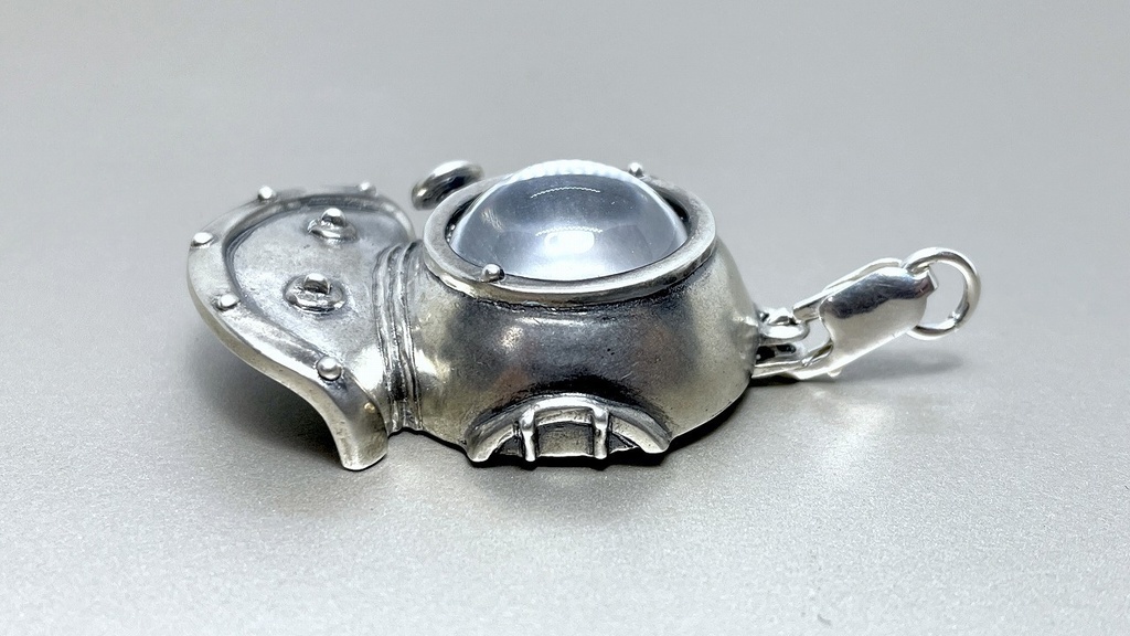 【Abyss Diver】潜水服型ルースケースペンダントトップ(シルバー925ver)