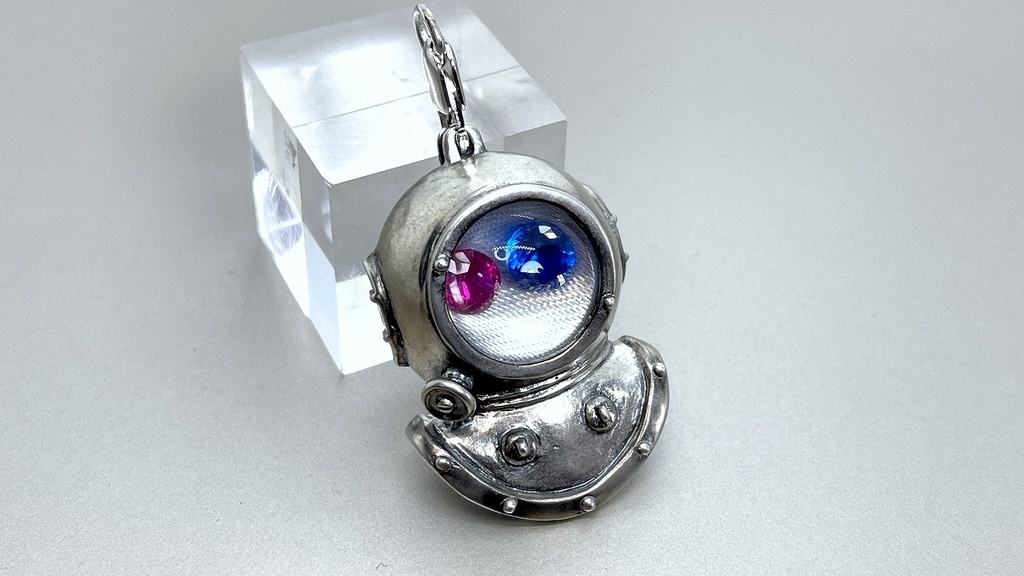 【Abyss Diver】潜水服型ルースケースペンダントトップ(シルバー925ver)