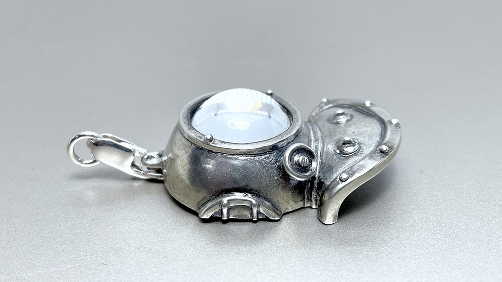 【Abyss Diver】潜水服型ルースケースペンダントトップ(シルバー925ver)