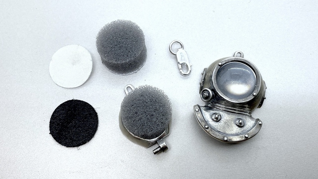 【Abyss Diver】潜水服型ルースケースペンダントトップ(シルバー925ver)