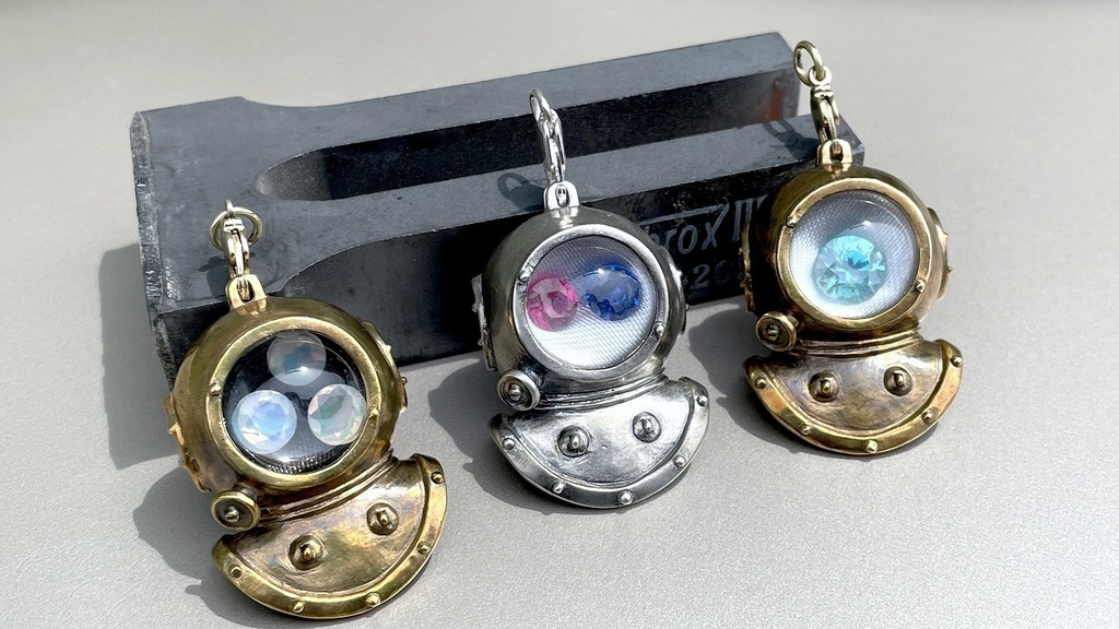 【Abyss Diver】潜水服型ルースケースペンダントトップ(シルバー925ver)