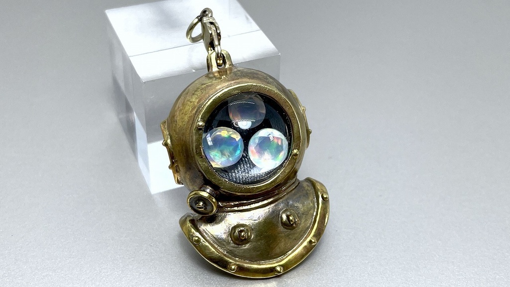 【Abyss Diver】潜水服型ルースケースペンダントトップ(真鍮ver)