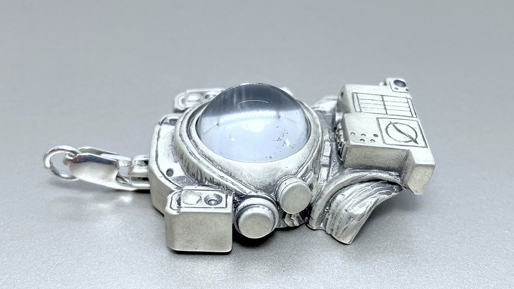 【Meteor Catcher】宇宙服型ルースケースペンダントトップ