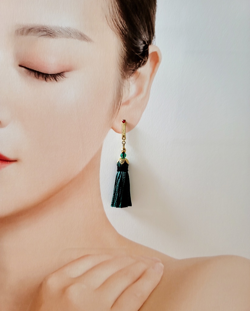 竈門炭治郎モチーフタッセルピアス