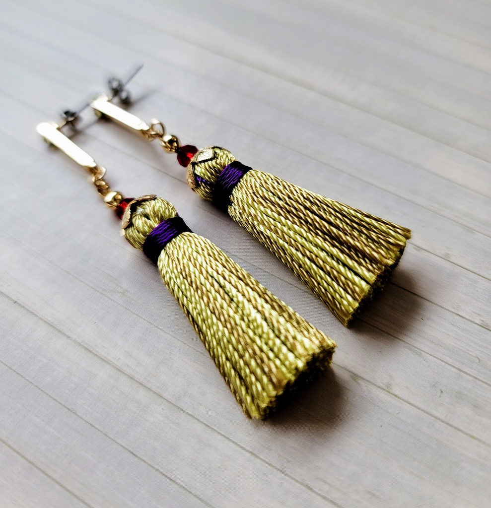 鬼滅の刃 イメージアクセサリー タッセルピアス