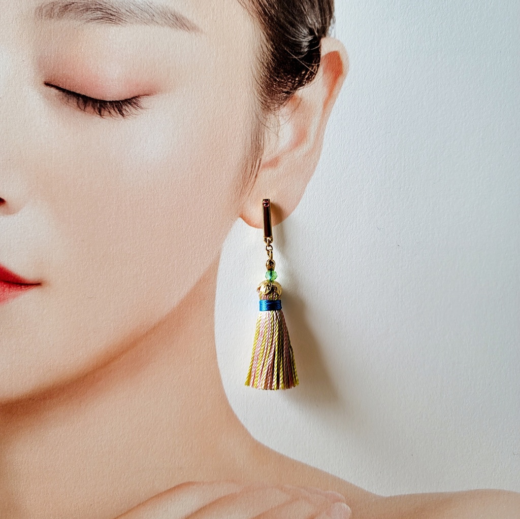 鬼滅の刃 イメージアクセサリー タッセルピアス