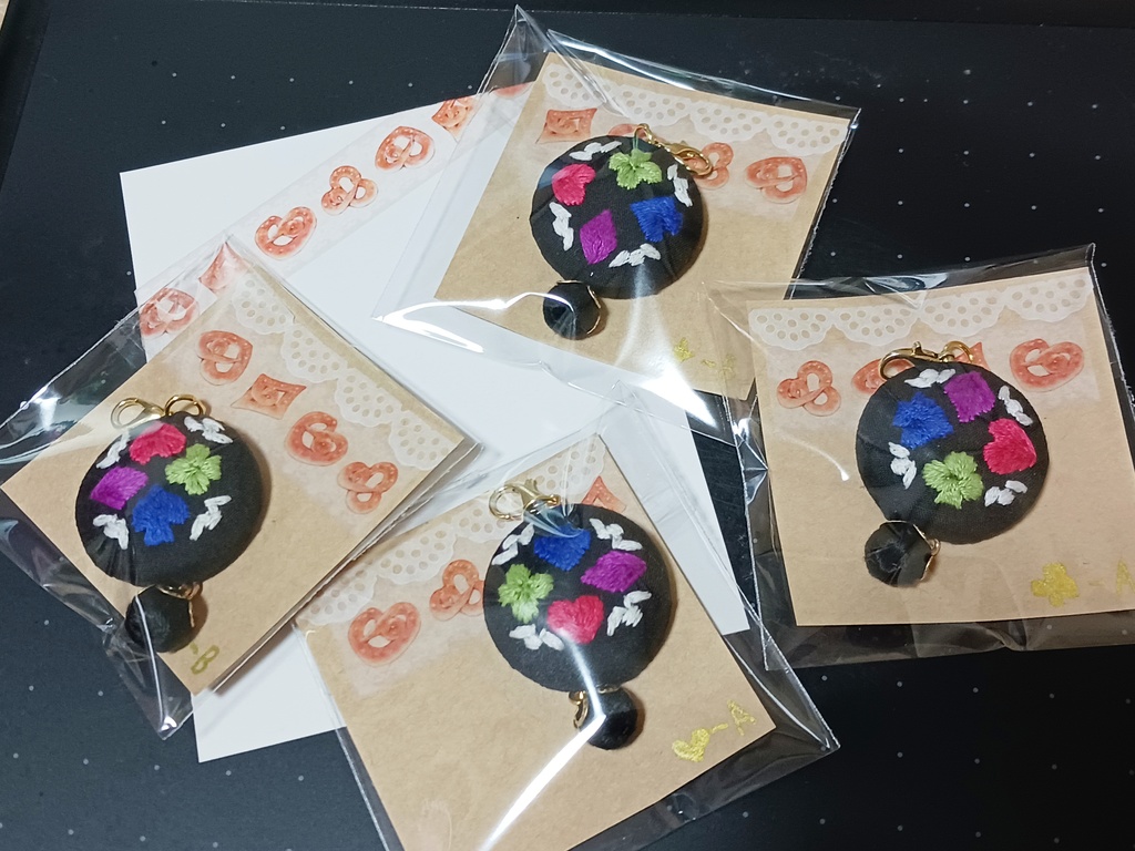 【ピクファンケットⅣ】刺繍チャーム:スート四姉妹