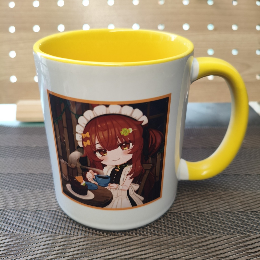 カフェCloverCherry マグカップ・黄（Illustrator：けい～～る）