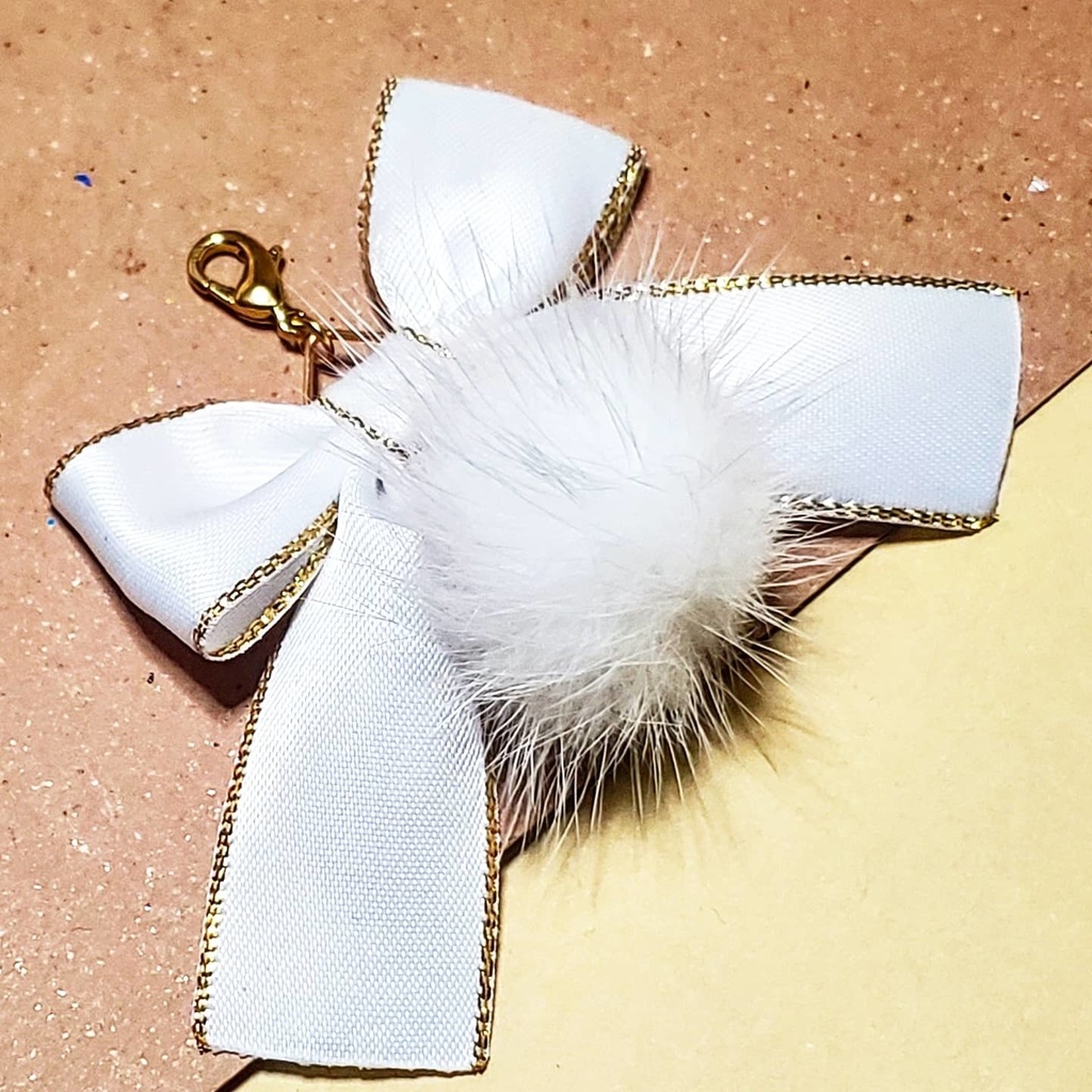 ファー付きリボンチャーム