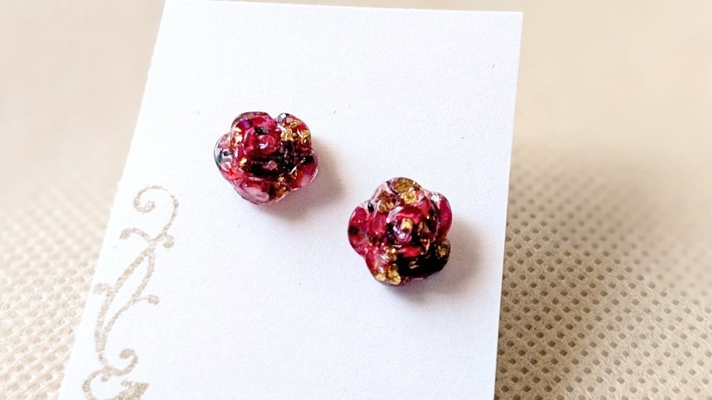 ミニ薔薇の耳飾り【在庫のみ】